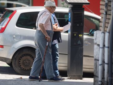 Gerentes de Servicios Sociales: "Muchas personas salen de lista de espera de dependencia por fallecimiento"