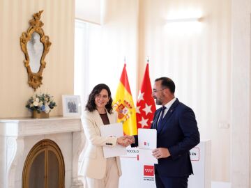 Impulso a Colmenar Viejo: Ayuso firma una inversi&oacute;n de 180 millones de euros en vivienda y educaci&oacute;n