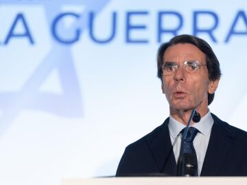 La fundaci&oacute;n de Aznar alerta de que S&aacute;nchez busca colocar dos esl&oacute;ganes: el "cohete econ&oacute;mico" y el "No a la guerra"