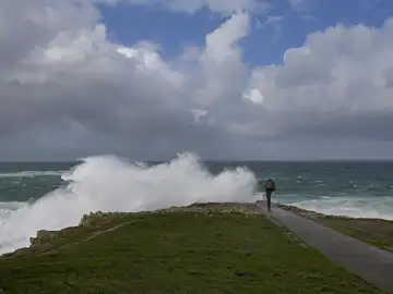 El litoral de toda Galicia estará en alerta naranja desde esta tarde por olas de hasta 6 metros El litoral de toda Galicia estará en alerta naranja desde esta tarde por olas de hasta 6 metros