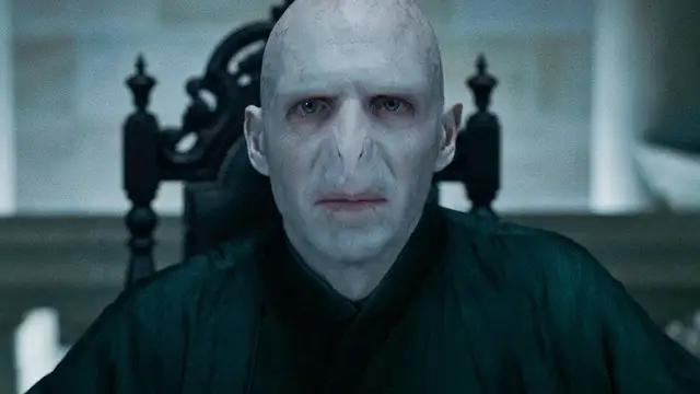 Ralph Fiennes ya tiene a su sustituta preferida para Voldemort: Tilda Swinton Ralph Fiennes ya tiene a su sustituta preferida para Voldemort: Tilda Swinton