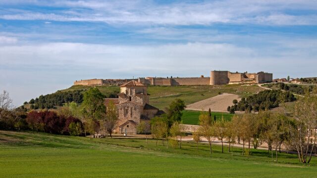 Vistas de la localidad vallisoletana de Urue&ntilde;a