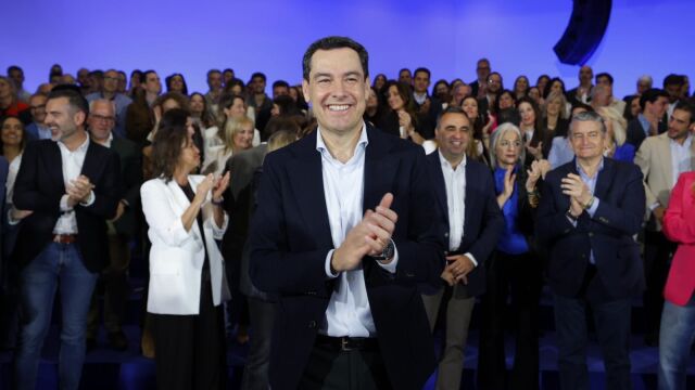 El presidente de la Junta y candidato del PP-A a la reelecci&oacute;n, Juanma Moreno, este s&aacute;bado en Granada