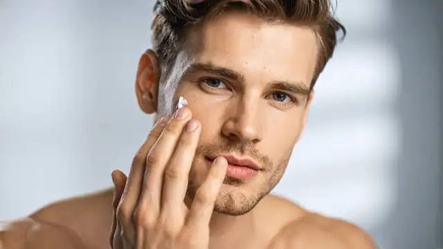 L’Oréal Men Expert deja a mitad de precio la crema que te quita cara de cansado en un minuto L'Oreal Paris Men Expert