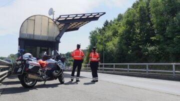 Control de la Ertzaintza REMITIDA / HANDOUT por DEPARTAMENTO DE SEGURIDAD Fotograf&iacute;a remitida a medios de comunicaci&oacute;n exclusivamente para ilustrar la noticia a la que hace referencia la imagen, y citando la procedencia de la imagen en la firma 13/04/2026