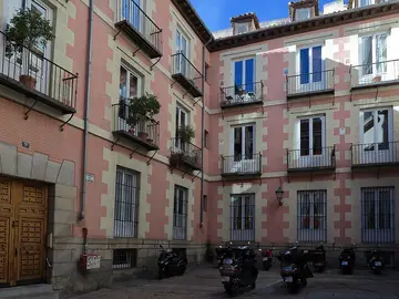 La plaza más pequeña de Madrid La plaza más pequeña de Madrid