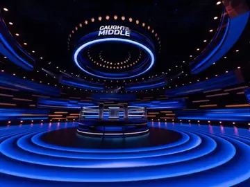 Atresmedia adaptará en España 'Caught in the Middle', el exitoso concurso internacional en el que 100 rivales compiten por 50.000 euros Atresmedia adaptará en España 'Caught in the Middle', el exitoso concurso internacional en el que 100 rivales compiten por 50.000 euros