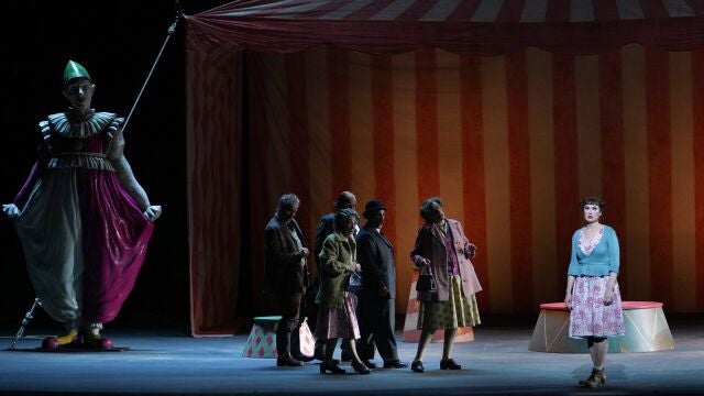 La &oacute;pera c&oacute;mica 'La novia vendida'. REMITIDA / HANDOUT por Javier del Real Fotograf&iacute;a remitida a medios de comunicaci&oacute;n exclusivamente para ilustrar la noticia a la que hace referencia la imagen, y citando la procedencia de la imagen en la firma 14/04/2026