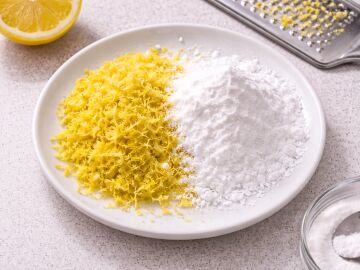 Mezclar c&aacute;scara de lim&oacute;n con bicarbonato de sodio: para qu&eacute; sirve y en qu&eacute; casos recomiendan hacerlo