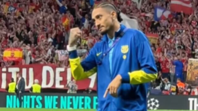 Otro gesto de "mal perder" de Bar&ccedil;a: esto es lo que dijo Raphinha a la grada del Metropolitano