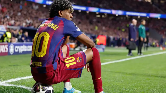 Atletico de Madrid v FC Barcelona - UEFA Champions League 2025/26 Quarter-Final Second Leg Lamine Yamal of FC Barcelona looks on during the UEFA Champions League 2025/26 Quarter-Final Second Leg match between Atletico de Madrid and FC Barcelona at Riyadh Air Metropolitano on April 14, 2026, in Madrid, Spain. AFP7 14/04/2026 ONLY FOR USE IN SPAIN