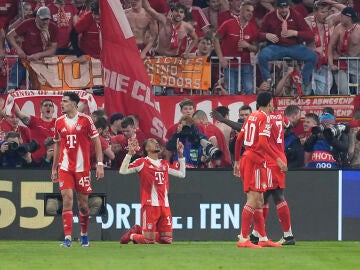 Michael Olise of Bayern Munich celebrates a goal during the UEFA Champions League 2025/26 Quarter-Final Second Leg match between FC Bayern M&uuml;nchen and Real Madrid CF at Allianz Arena on April 15, 2026 in Munich, Germany. AFP7 15/04/2026 ONLY FOR USE IN SPAIN