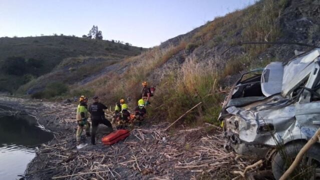 Efectivos act&uacute;an tras un accidente en M&aacute;laga
