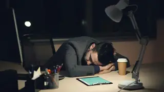 Juan Nattex, experto en descanso: "Cualquiera que se vaya a la cama después de las 23:00 está dañando su salud" Juan Nattex, experto en descanso: "Cualquiera que se vaya a la cama después de las 23:00 está dañando su salud"