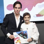 Gonzalo Caballero con su amiga Mar&iacute;a Caama&ntilde;o en una imagen de archivo