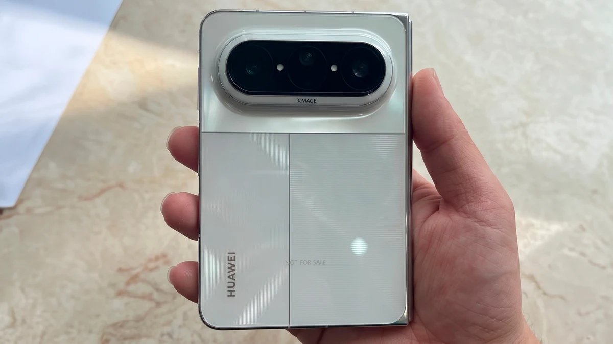 Primer vistazo real al Huawei Pura X Max: Huawei apuesta por un plegable más útil y diferente