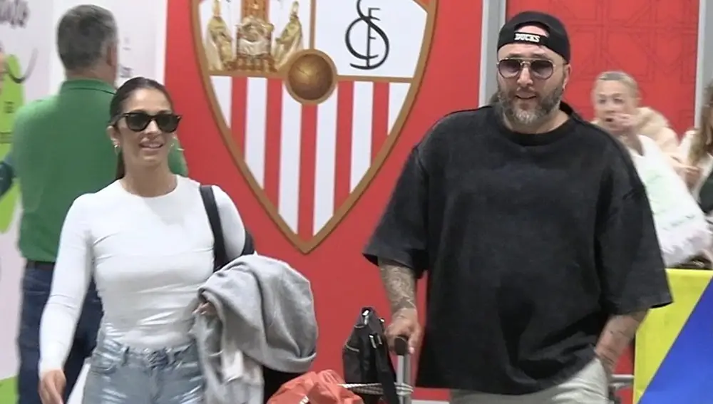 ¡Primicia! Kiko Rivera y Lola García, pletóricos tras su reencuentro con Isabel Pantoja en Canarias