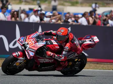 Marc Márquez, este domingo en el circuito Ángel Nieto JEREZ DE LA FRONTERA (CÁDIZ), 26/04/2026.- El piloto español de MotoGP Marc Márquez, Ducati Lenovo Team, compite en la carrera de motoGP del Gran Premio de España de Motociclismo de 2026 celebrado en el circuito de Jerez-Angel Nieto en Jerez de la Frontera. EFE/ Roman Rios