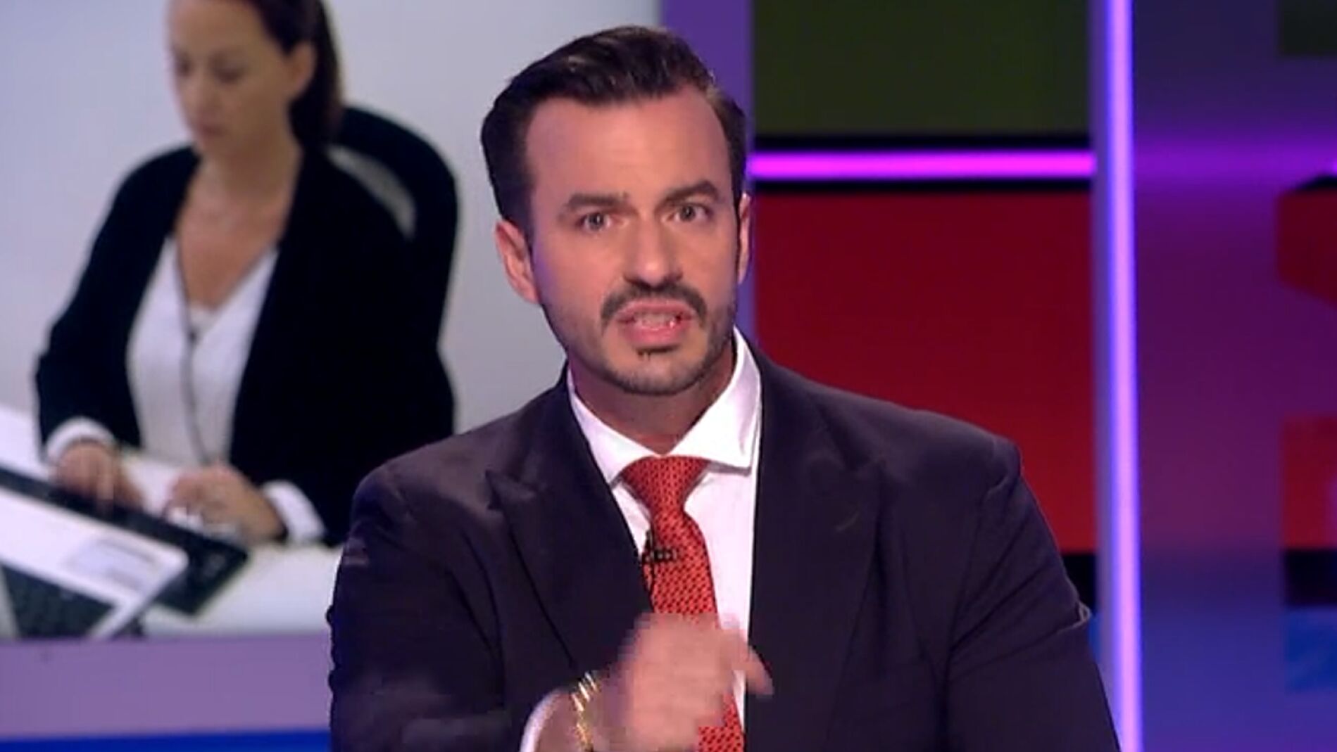 Un abogado laboralista, tajante sobre las horas extra: "Si no quieres, no te pueden decir que tienes que quedarte"