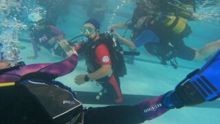 El buceo adaptado elimina barreras en Torrent