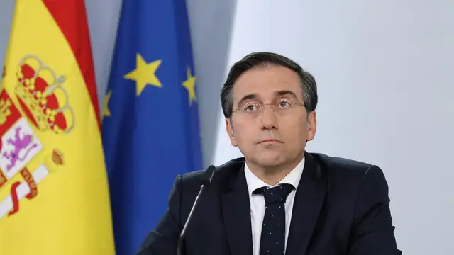 Albares defiende que la política exterior del Gobierno no es reactiva y ni en oposición a nadie Albares defiende que la política exterior del Gobierno no es reactiva y ni en oposición a nadie