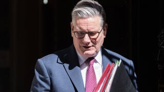 R.Unido.- Starmer traslada a su gabinete su intención de seguir al frente del Gobierno pese a las presiones internas