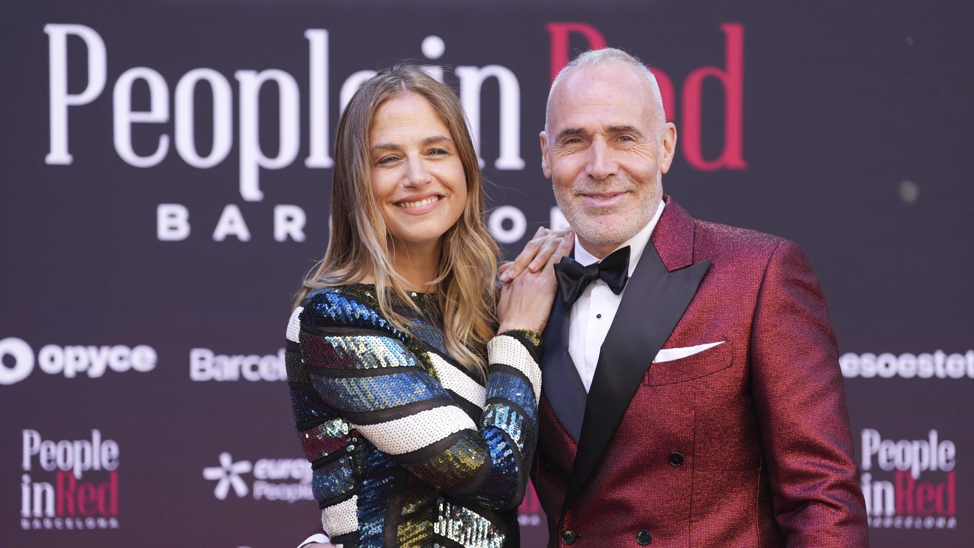 La Gala People in Red Brilla en Barcelona: Famosos y Solidaridad para la Investigación