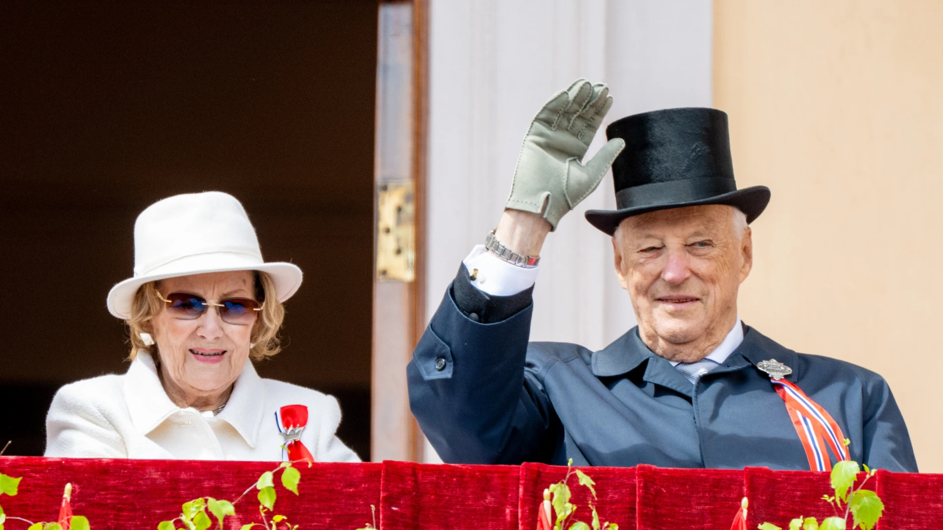 Los reyes Harald y Sonia durante la celebración nacional de Noruega