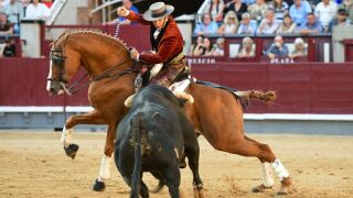 El choque de Ventura y Hermoso se queda sin pólvora en Madrid