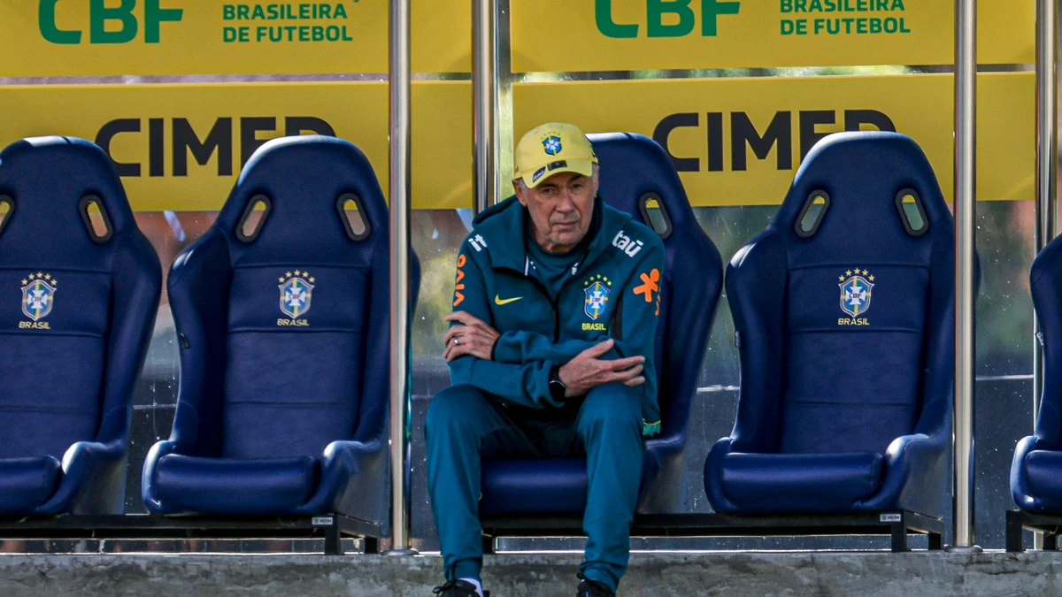 Ancelotti y Scolari intercambian ideas en el entrenamiento de la selección brasileña