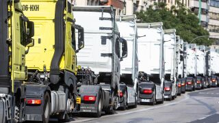 UGT desconvoca la huelga del transporte por carretera tras el avance de ...