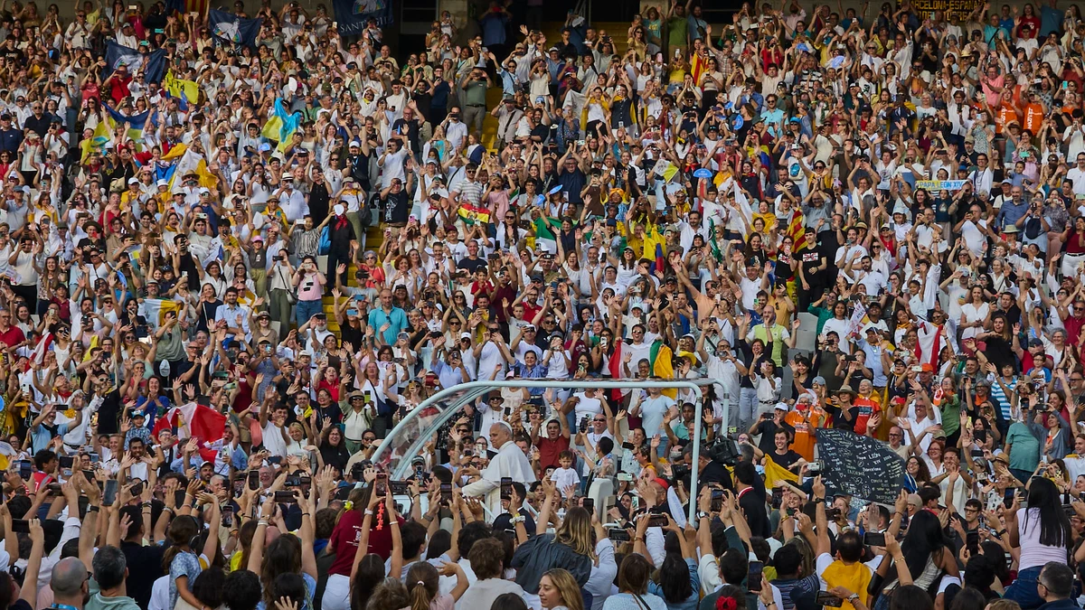 Vigilia con el Santo Padre en el Estadi Olímpic de Montjuic Lluís Companys de Barcelona
Viaje del Papa León X