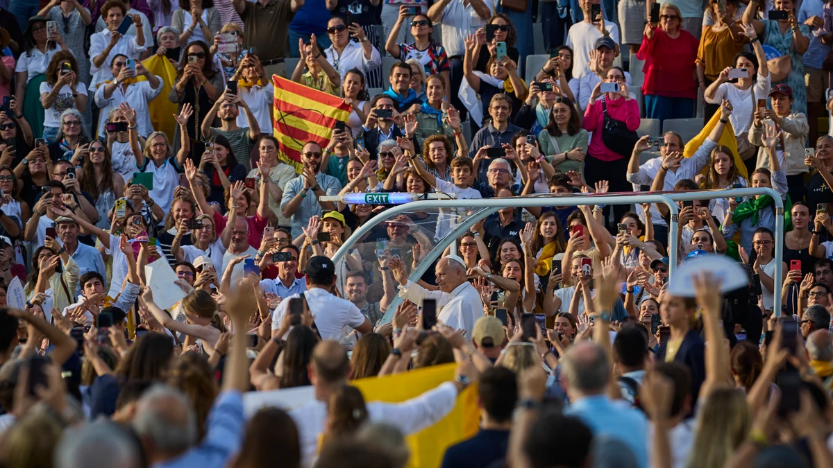 Vigilia con el Santo Padre en el Estadi Olímpic de Montjuic Lluís Companys de Barcelona
Viaje del Papa León X