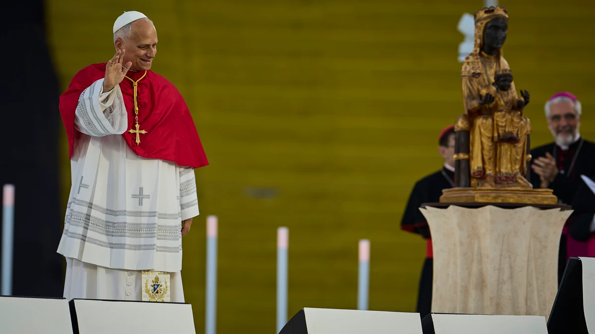 Vigilia con el Santo Padre en el Estadi Olímpic de Montjuic Lluís Companys de Barcelona
Viaje del Papa León X