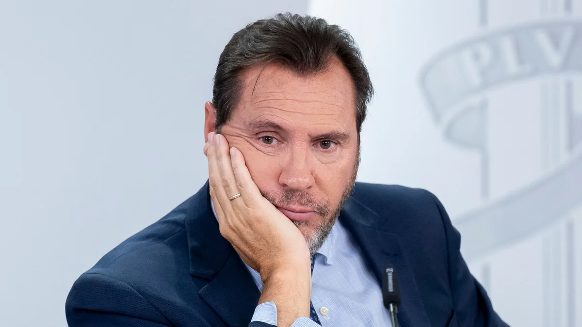 El ministro de Transportes y Movilidad Sostenible, Óscar Puente, durante la rueda de prensa posterior al Consejo de Ministros