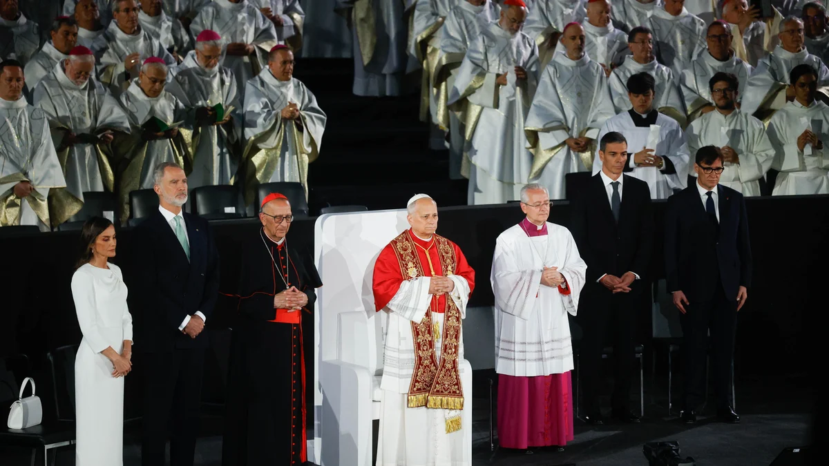 El Papa León XIV preside la Santa Misa en la Basílica de la Sagrada Familia e inaugura la torre de Jesucristo