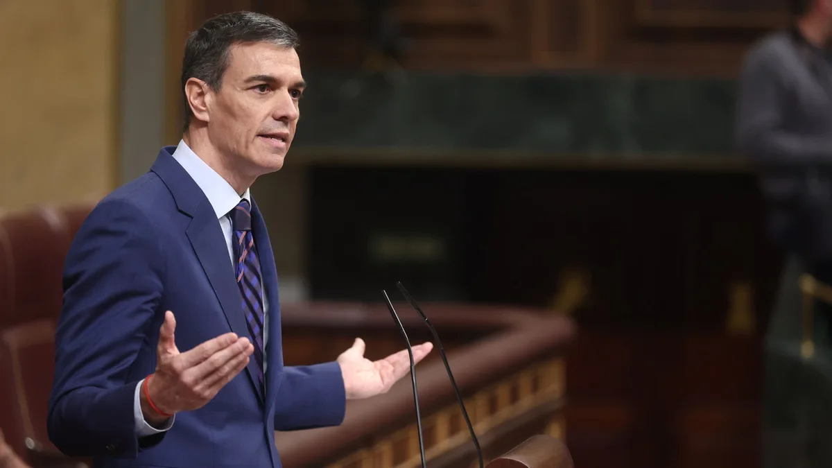 El presidente del Gobierno, Pedro Sánchez, interviene durante una sesión de control al Gobierno