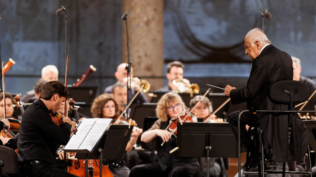 La Reina Sofía preside en Granada el concierto inaugural del 75 Festival de Música y Danza