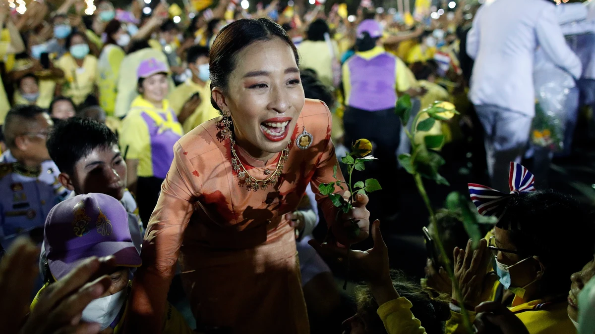 Muere la princesa "Bha", primogénita del rey de Tailandia, tras años de lucha contra una enfermedad