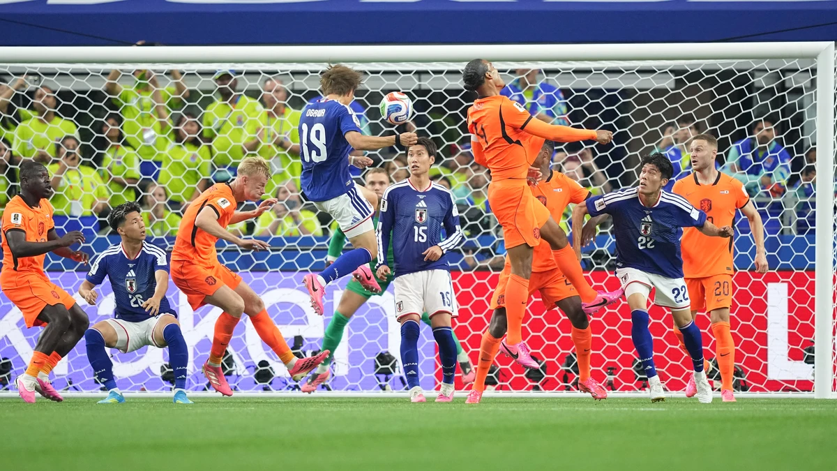 El remate que acabó con el gol de Kamada que significaba el empate a dos