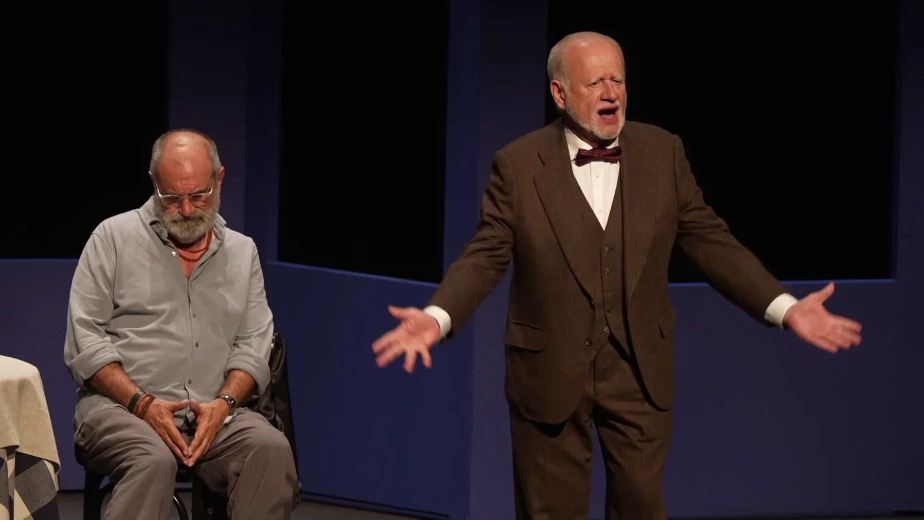 España toma la escena en Spoleto con Juan Echanove y Joaquín Climent con su obra Esencia