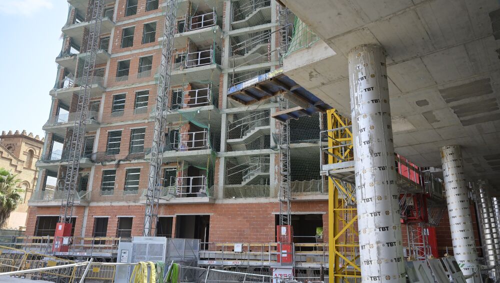 Viviendas en construcción en el barrio de Malilla (Valencia)