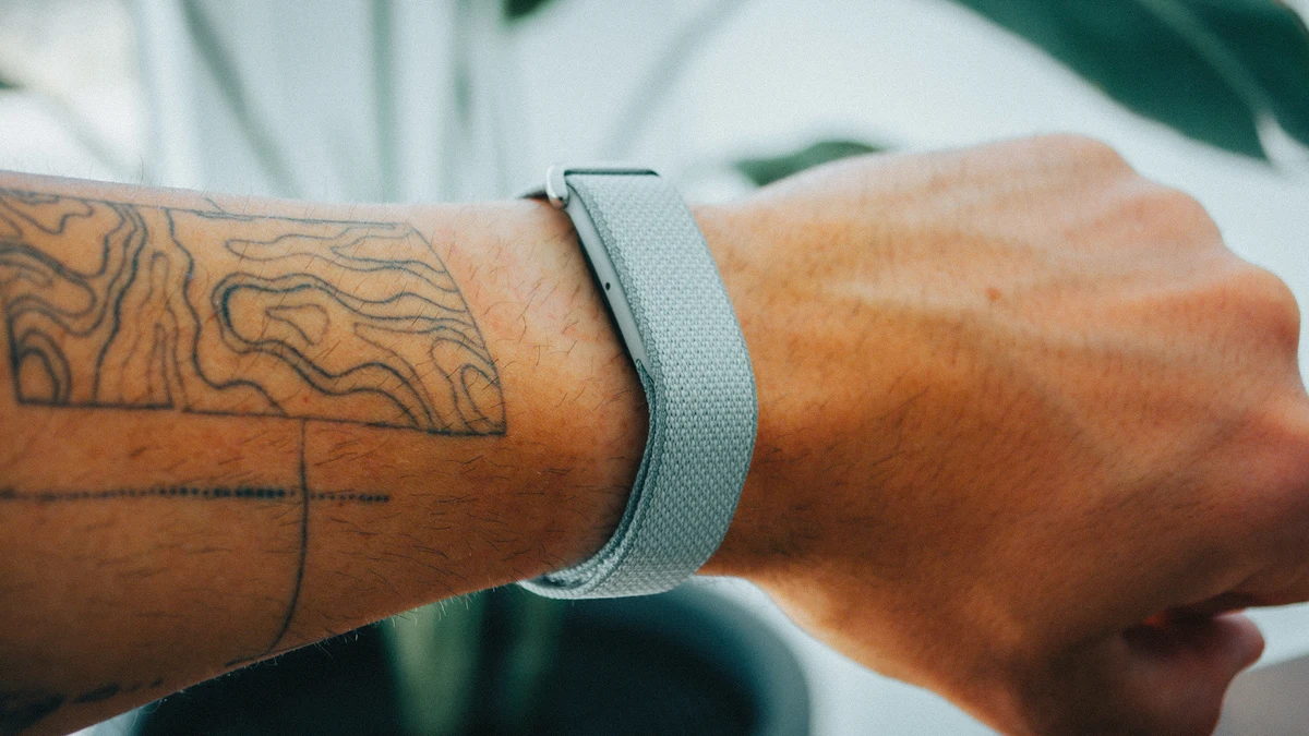 Google empieza a meter miedo en el terreno de las pulseras inteligentes con la Fitbit Air