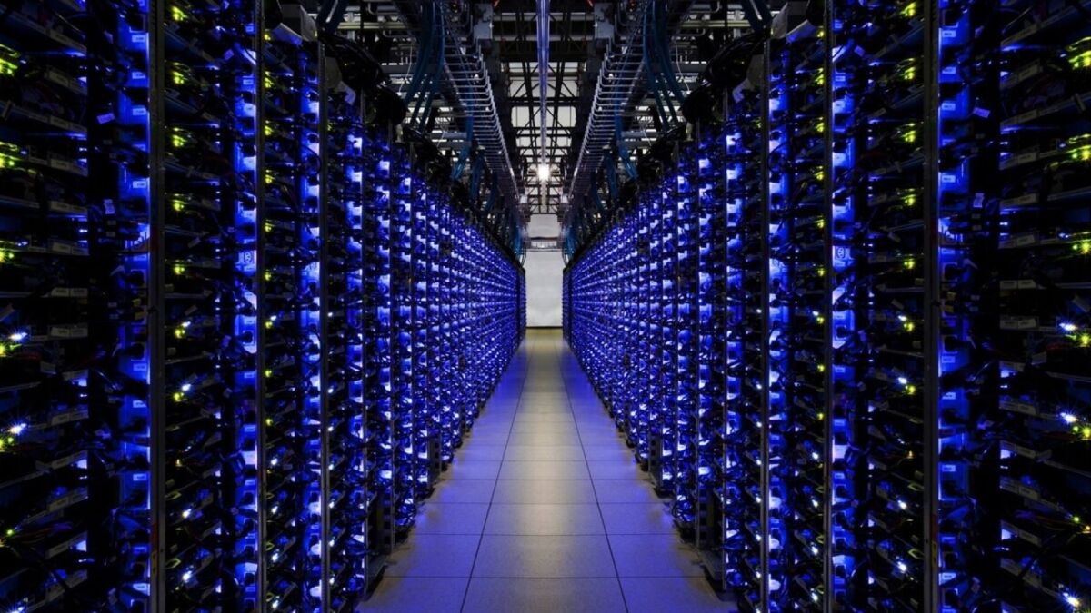 Apple busca la adquisición de startups que fabriquen chips para reforzar su infraestructura de IA