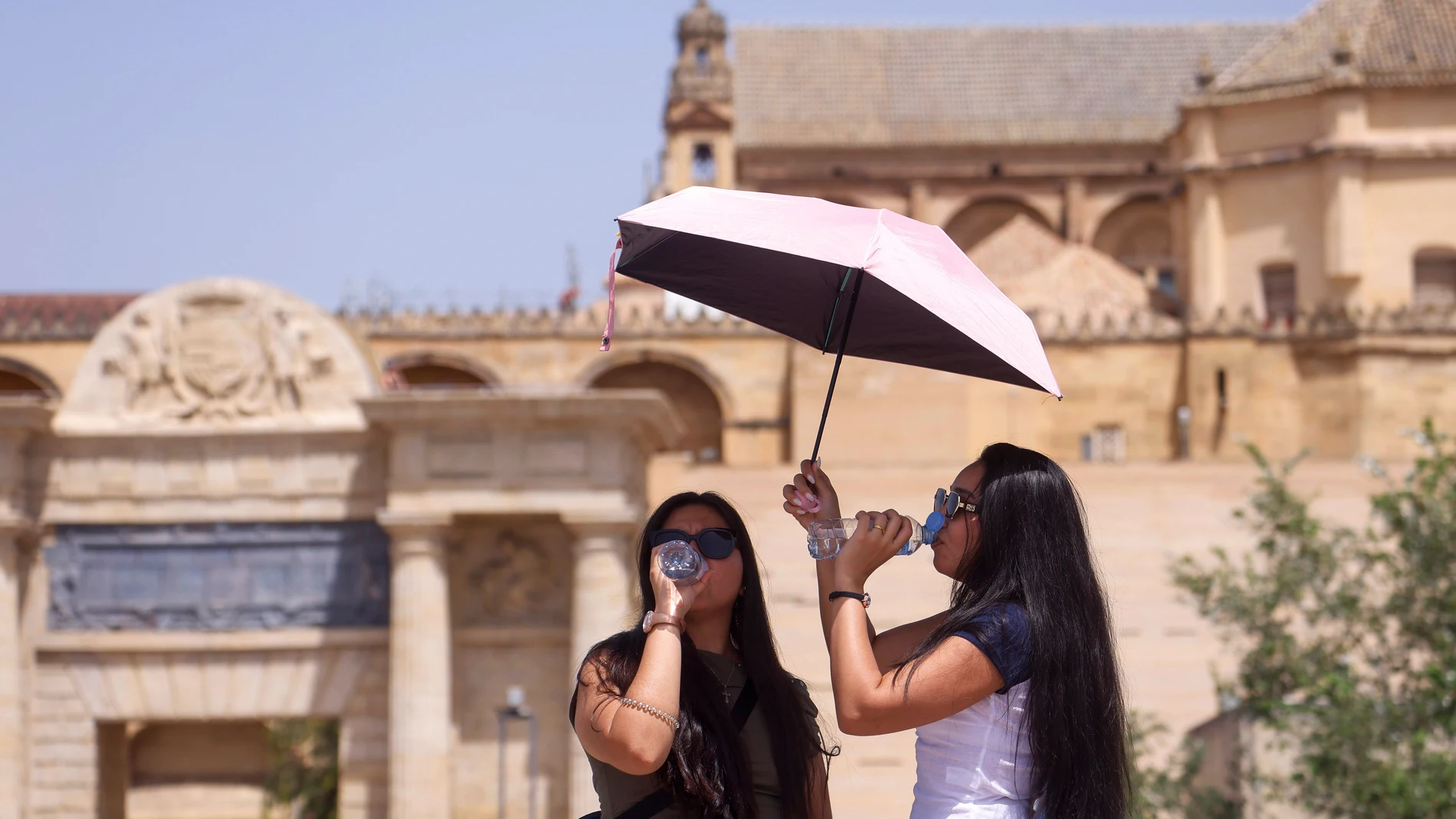 España dividida: Ola de calor extrema en el sur y ambiente fresco en el norte