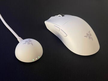 Razer quiere reinar en el mundo de los esports con este ratón y estoy seguro de que lo conseguirá. Análisis de Razer Viper V4 Pro