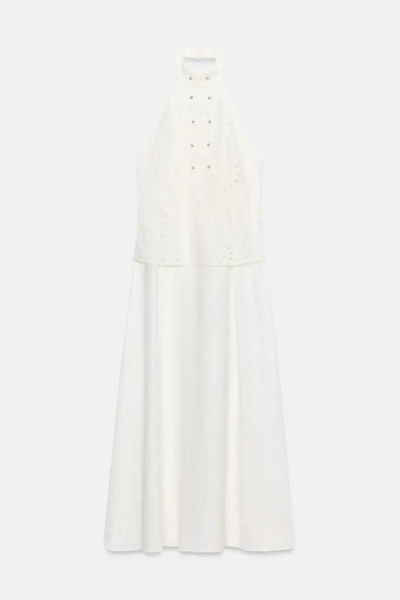 Vestido bordado.