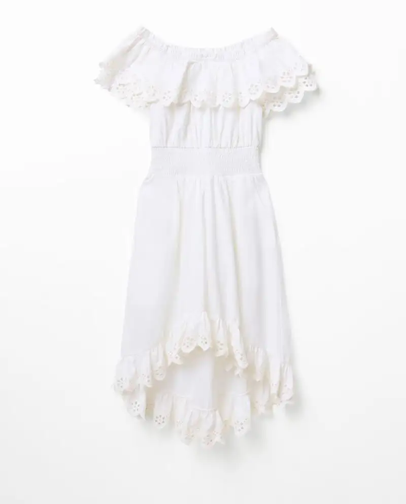Vestido de bordado suizo.
