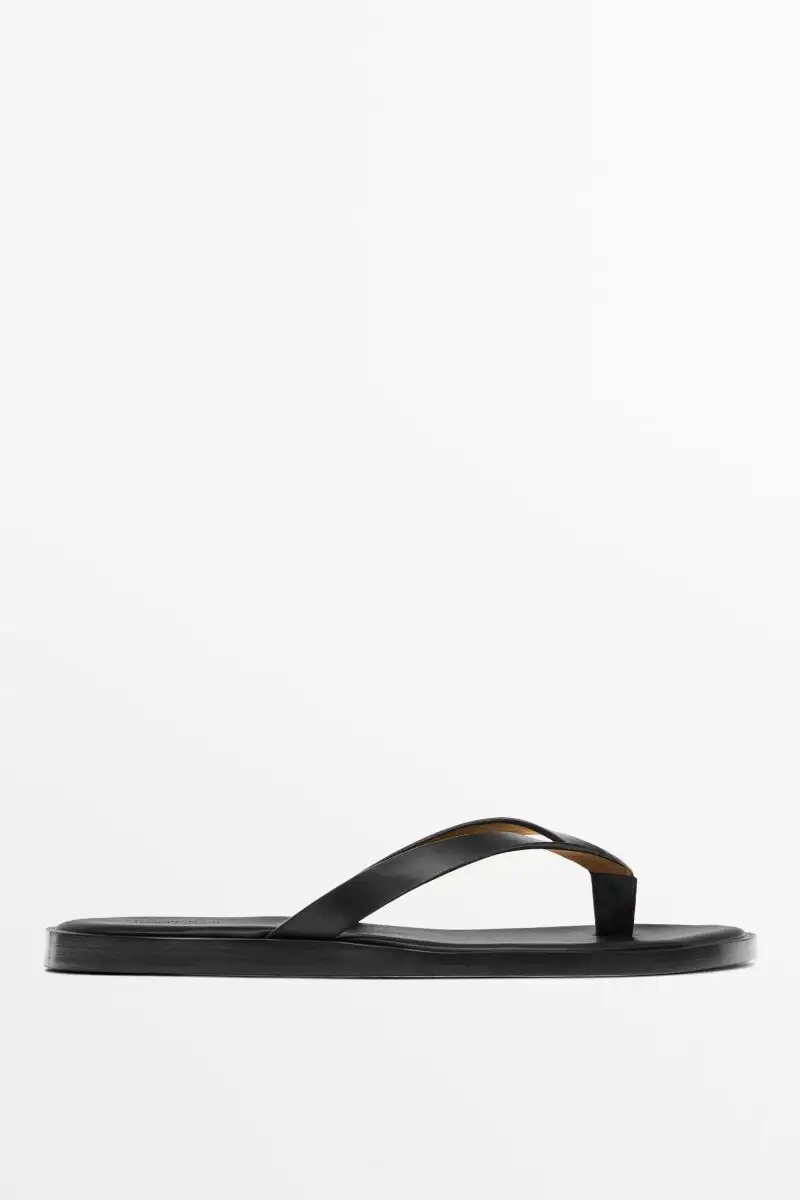 Chanclas planas.