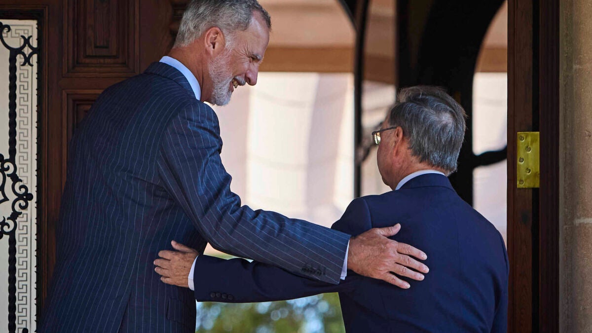 King Felipe Meets Ceuta President Vivas at Marivent